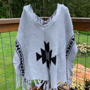Fate Women's size Small Gray with Black Aztec Design Poncho with Fringe